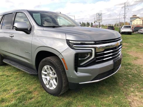 Used 2025 Chevrolet Tahoe LT AWD/4WD image 15