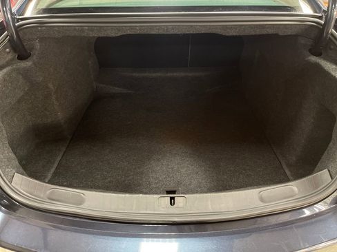 Used 2014 Chevrolet Impala LT w/ Convenience Package FWD image 28