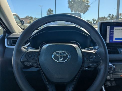 Used 2024 Toyota RAV4 XLE image 21