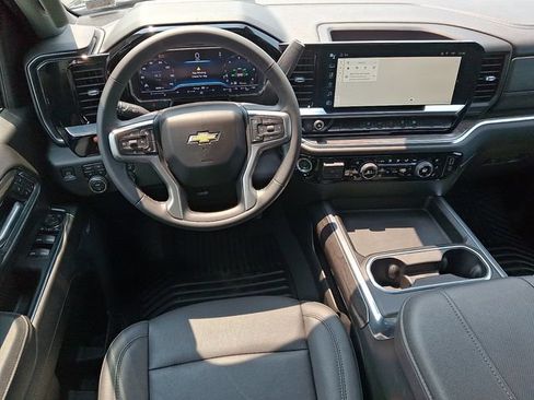 Certified 2024 Chevrolet Silverado 2500 LTZ w/ LTZ Convenience Package AWD/4WD image 11