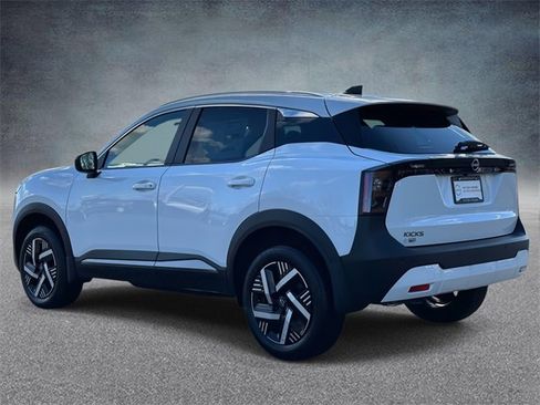 New 2026 Nissan Kicks SV image 4