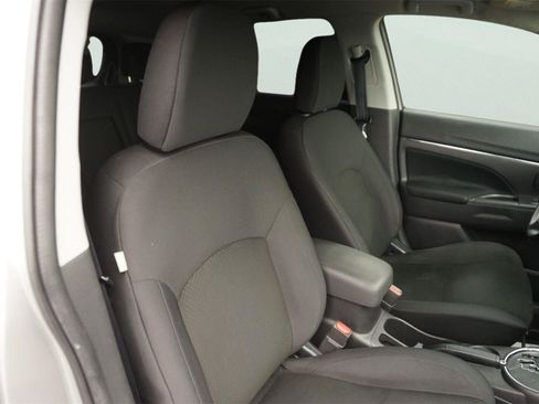 Used 2013 Mitsubishi Outlander Sport ES FWD image 19