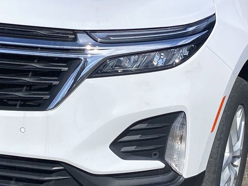 Used 2024 Chevrolet Equinox LT image 11