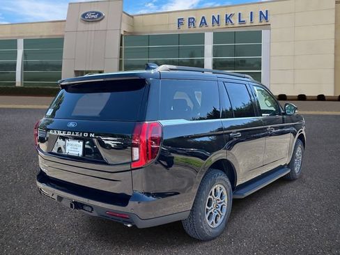 New 2026 Ford Expedition Active RWD image 7