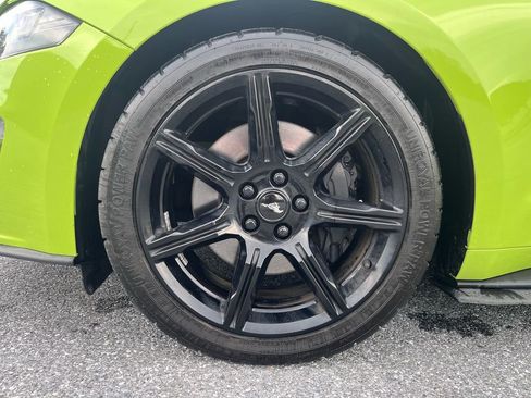 Used 2020 Ford Mustang GT w/ Black Accent Package RWD image 17