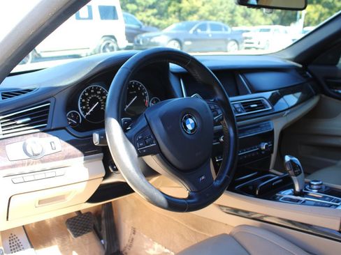 Used 2013 BMW 740Li image 15