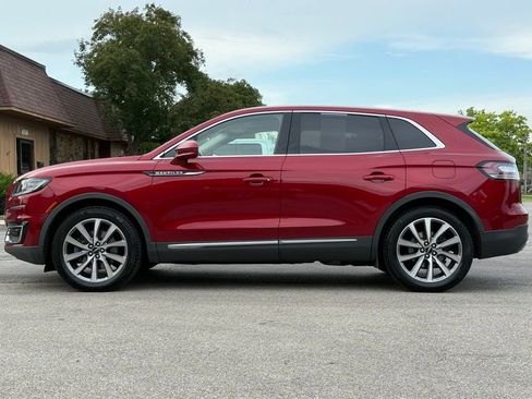 Used 2019 Lincoln Nautilus Select image 2