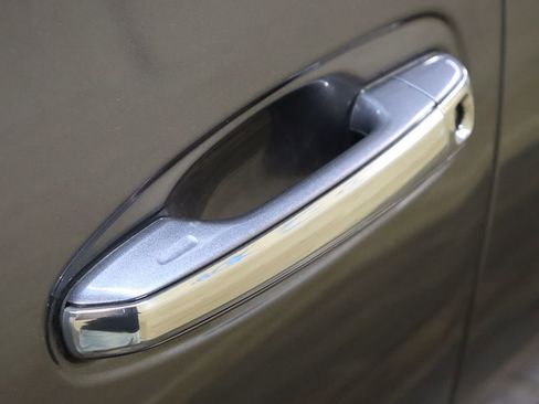 Used 2019 Lexus GX 460 Premium image 16