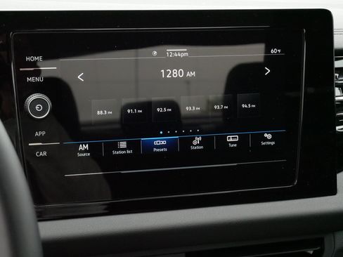 Certified 2025 Volkswagen Jetta S FWD image 22