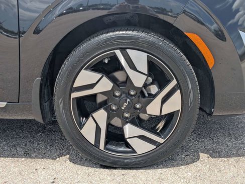 Certified 2023 Kia Soul GT-Line FWD image 11