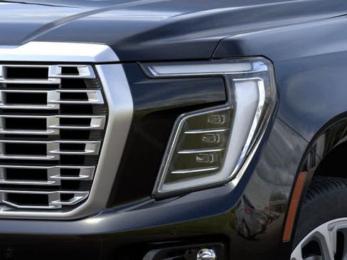 New 2026 GMC Yukon Denali w/ Denali Reserve Package AWD/4WD image 10