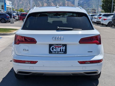 Used 2019 Audi Q5 2.0T Premium Plus w/ Premium Plus Package AWD/4WD image 7