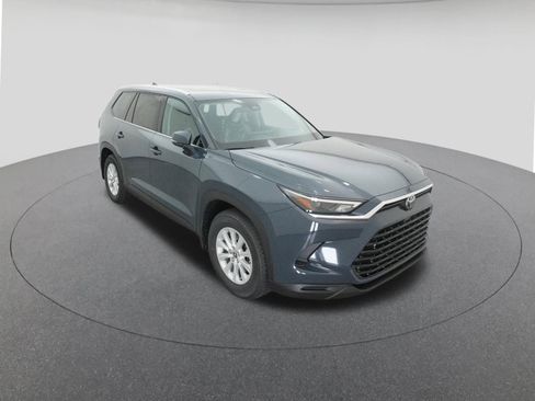 New 2026 Toyota Grand Highlander FWD image 13