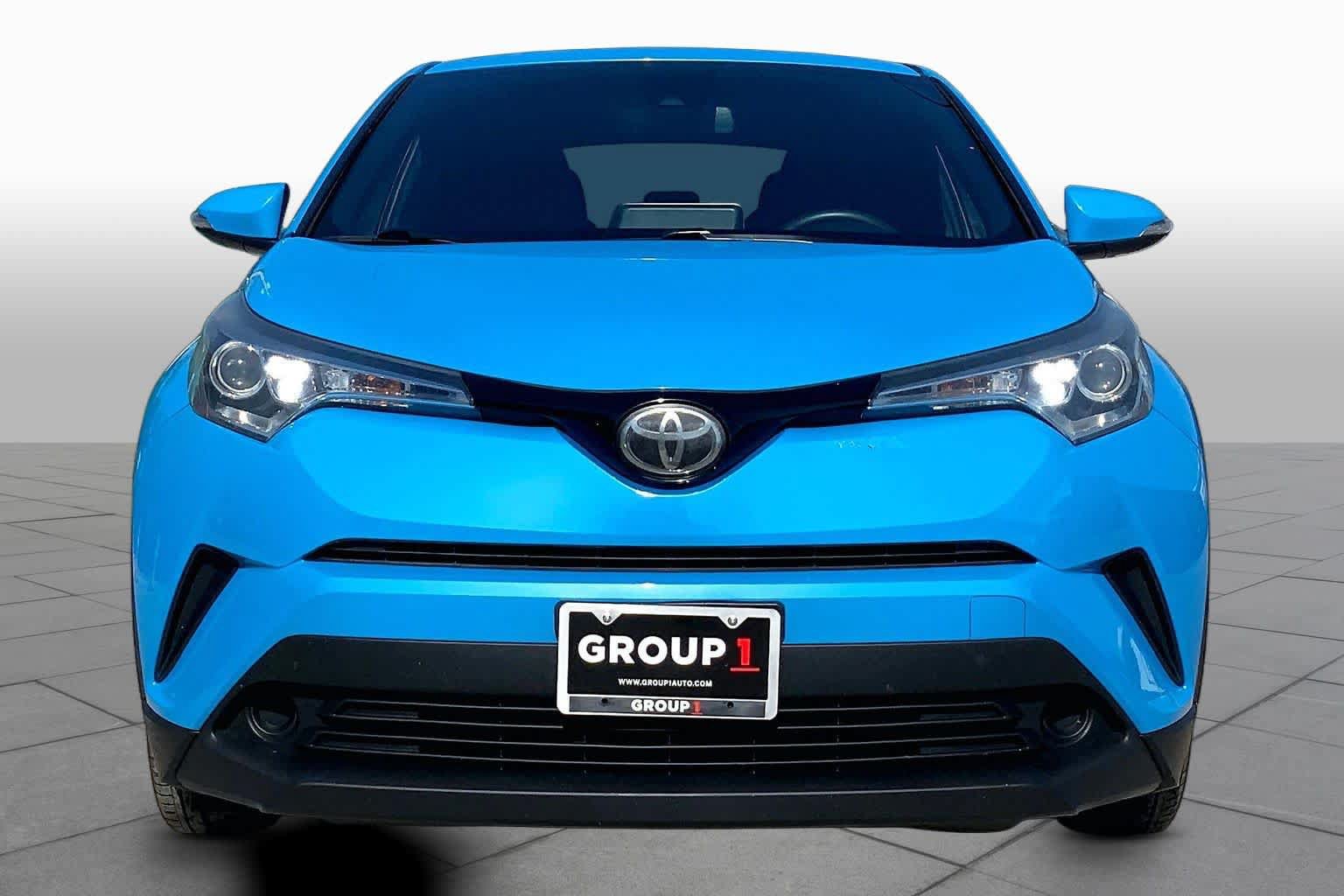 Used 2019 Toyota C-HR XLE FWD image 4