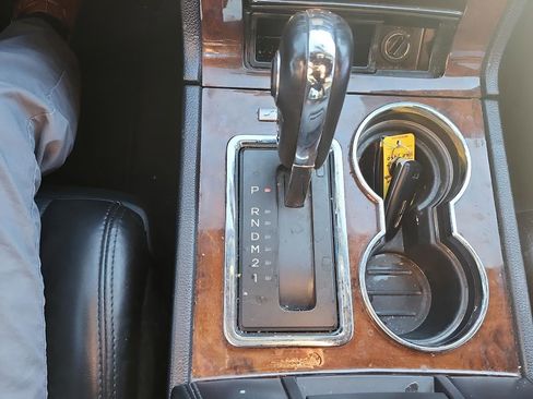 Used 2017 Lincoln Navigator Select image 29