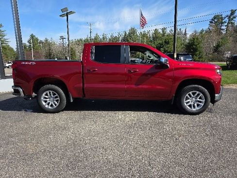 Used 2021 Chevrolet Silverado 1500 LT AWD/4WD image 8