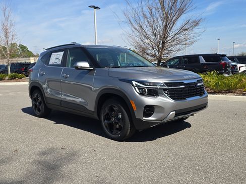 New 2026 Kia Seltos EX image 2