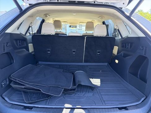 Used 2024 Ford Edge SEL w/ Convenience Package AWD/4WD image 32