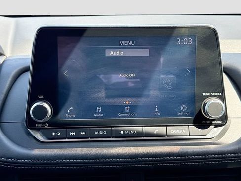 Used 2024 Nissan Rogue S FWD image 14