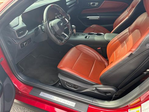 Used 2024 Ford Mustang GT Premium image 9