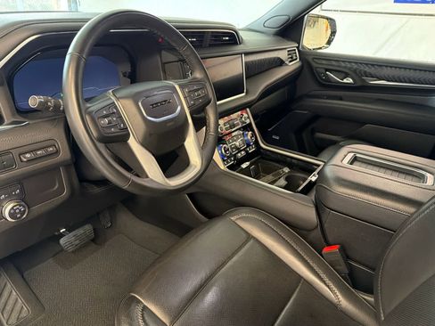 Used 2024 GMC Yukon Denali image 15