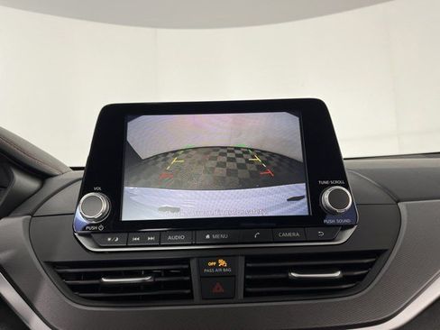 Used 2025 Nissan Altima 2.5 SR FWD image 22