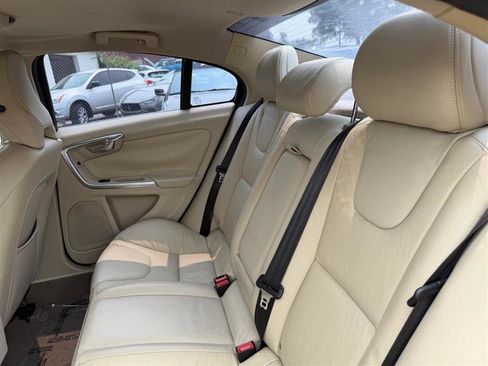 Used 2014 Volvo S60 T5 FWD image 14
