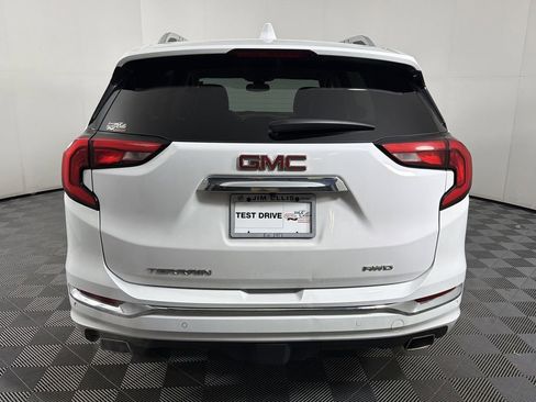Used 2018 GMC Terrain Denali w/ Advanced Safety Package image 5