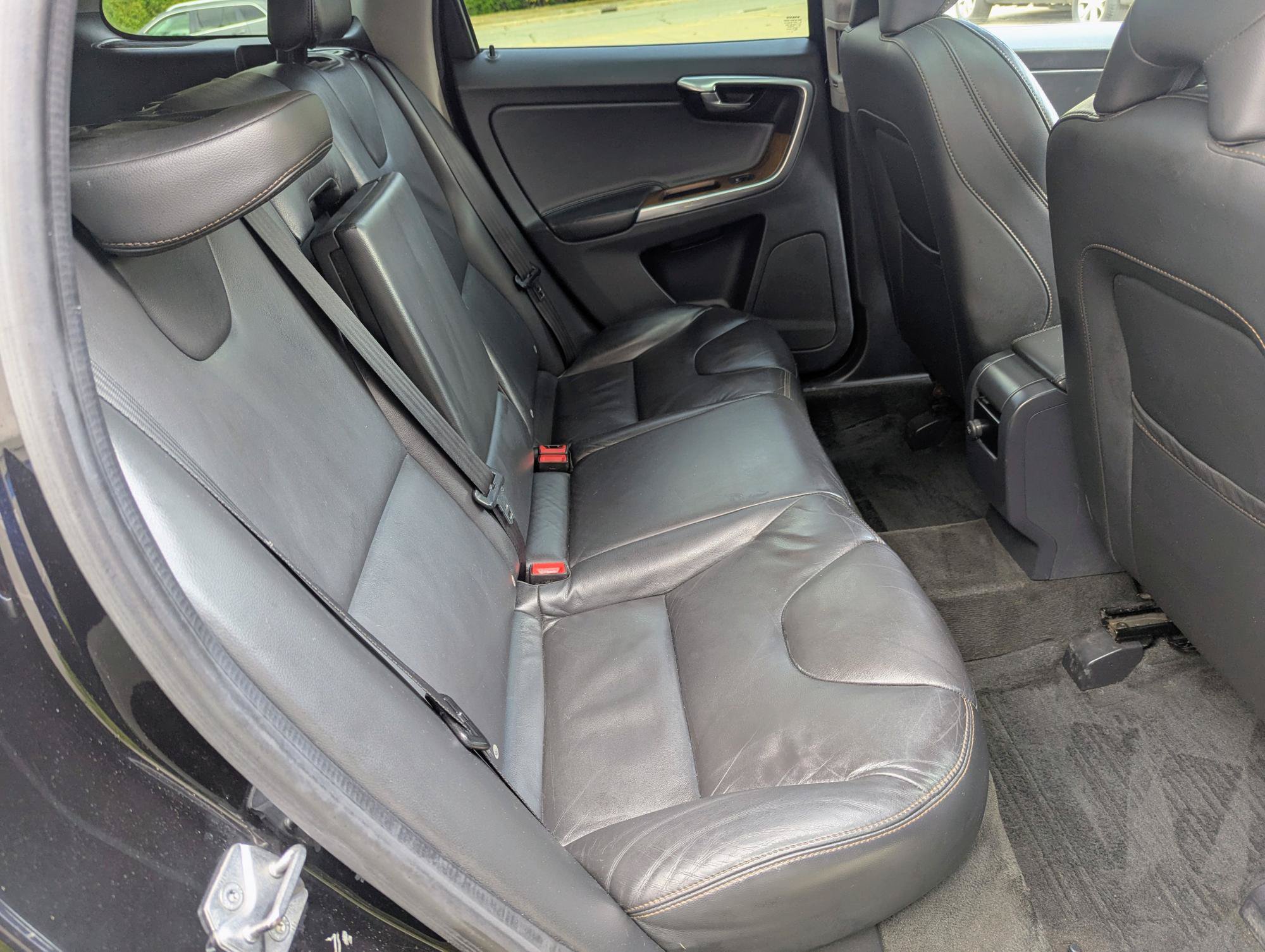 Used 2017 Volvo XC60 T5 Inscription w/ Preferred Option Package AWD/4WD image 10