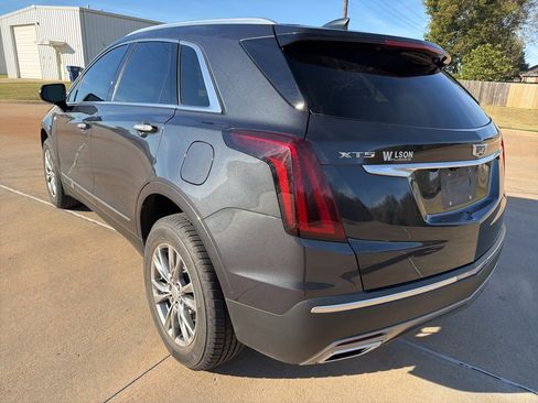 Used 2021 Cadillac XT5 Premium Luxury w/ LPO, Floor Liner Package image 3