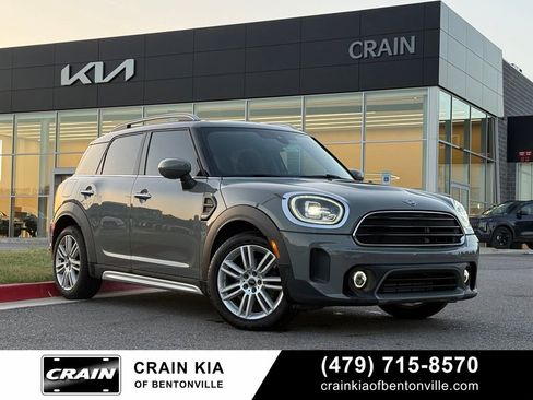 Used 2022 MINI Cooper Countryman FWD image 1