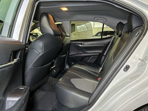 Used 2023 Toyota Camry SE w/ Cold Weather Package image 17