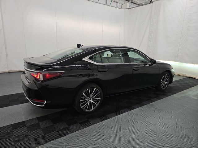 Used 2023 Lexus ES 250 w/ Premium Package AWD/4WD image 2