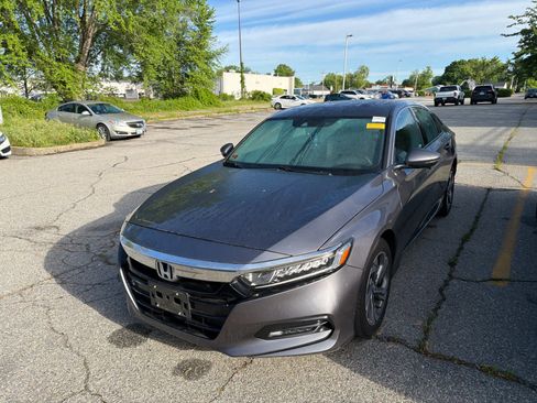 Used 2019 Honda Accord EX-L image 9
