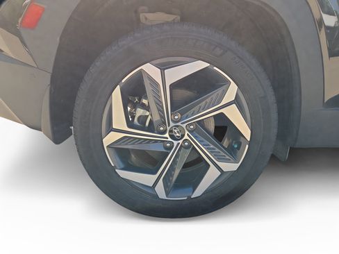 Used 2024 Hyundai Tucson Limited AWD/4WD image 17