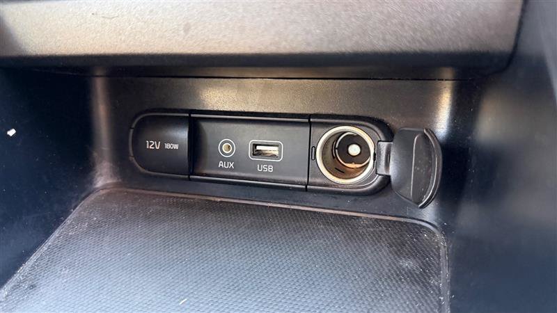 Used 2021 Kia Forte LXS FWD image 21
