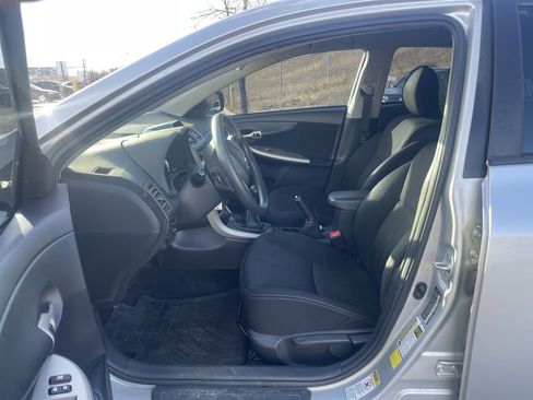 Used 2013 Toyota Corolla S image 10