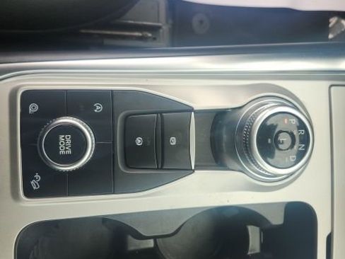 Used 2024 Ford Explorer XLT w/ Equipment Group 202A image 32