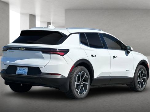 New 2026 Chevrolet Equinox EV LT w/ LPO, Active Package FWD image 4
