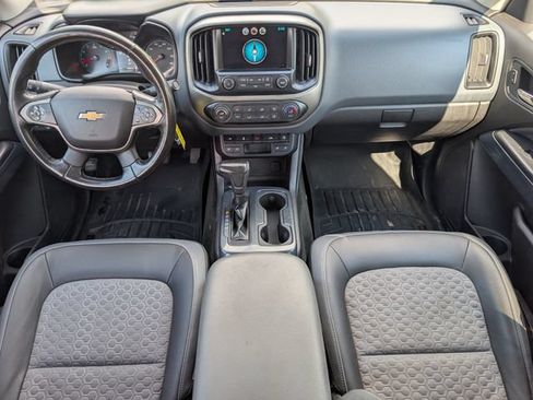 Used 2015 Chevrolet Colorado Z71 AWD/4WD image 5