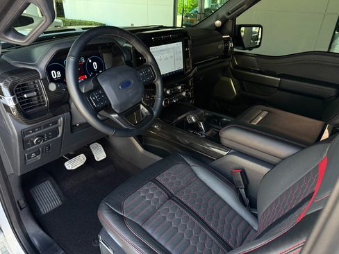 Used 2022 Ford F150 Lariat w/ Equipment Group 502A High AWD/4WD image 23