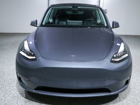 Used 2023 Tesla Model Y Long Range AWD/4WD image 4