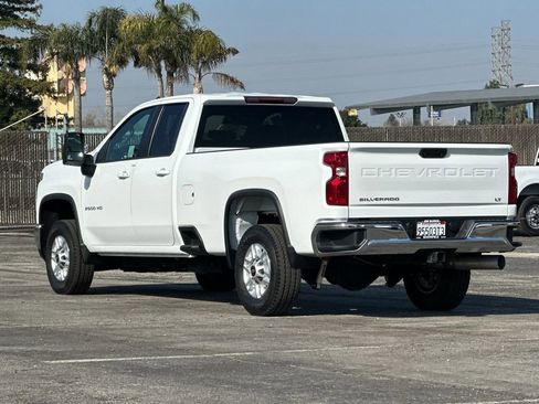 Used 2024 Chevrolet Silverado 2500 LT w/ Convenience Package AWD/4WD image 5