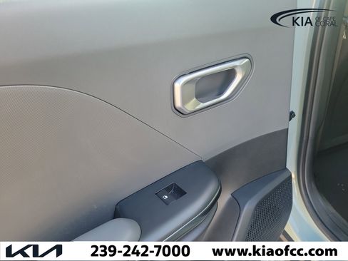 New 2025 Kia K4 FWD image 13