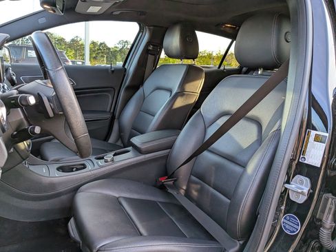 Used 2016 Mercedes-Benz GLA 250 4MATIC image 13