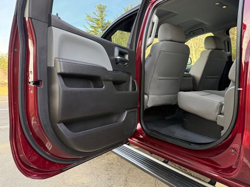 Used 2017 Chevrolet Silverado 2500 W/T w/ Snow Plow Prep Package image 15