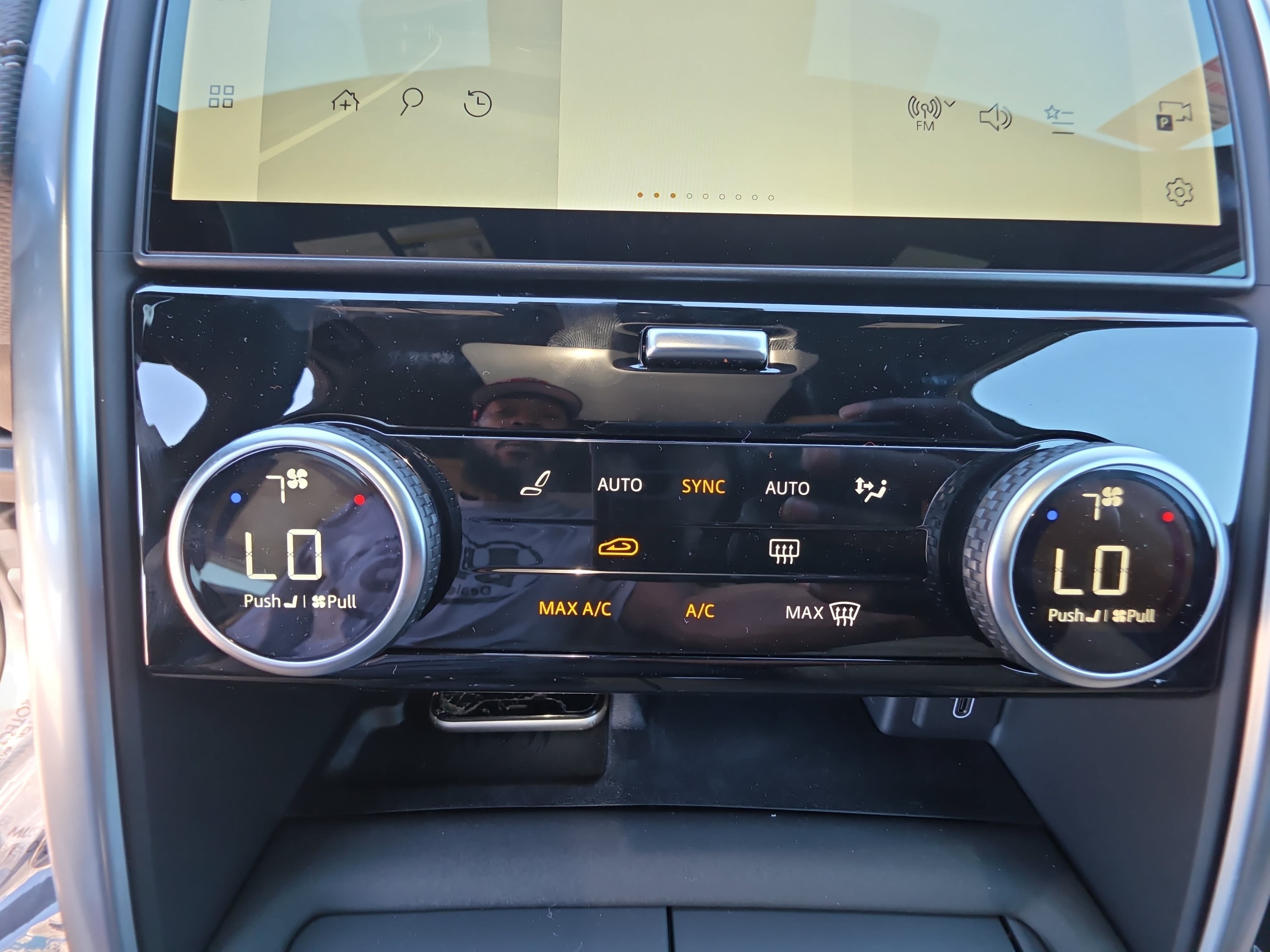 New 2026 Land Rover Discovery Dynamic SE AWD/4WD image 21