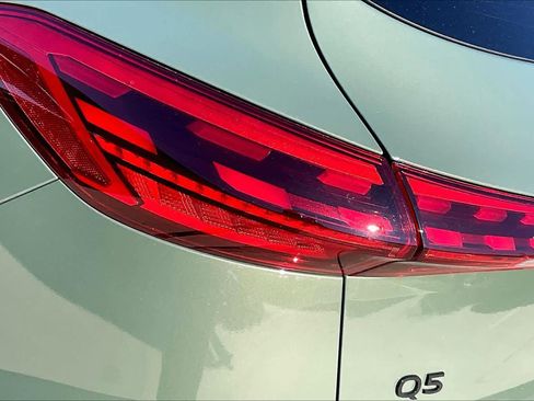 Certified 2025 Audi Q5 Premium Plus w/ Premium Plus image 26