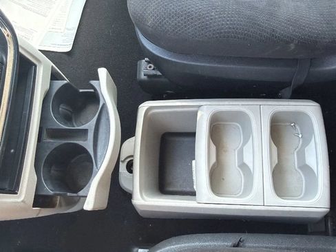 Used 2013 Dodge Grand Caravan SXT image 15