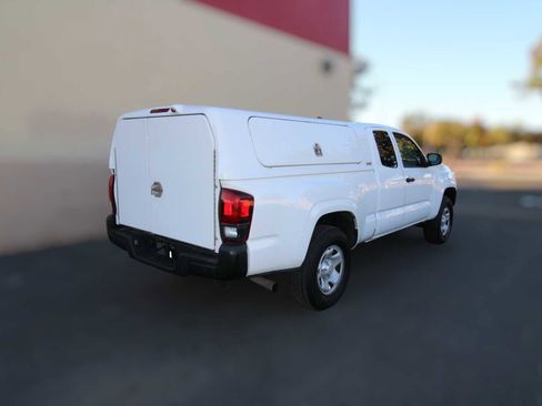 Used 2020 Toyota Tacoma SR image 8